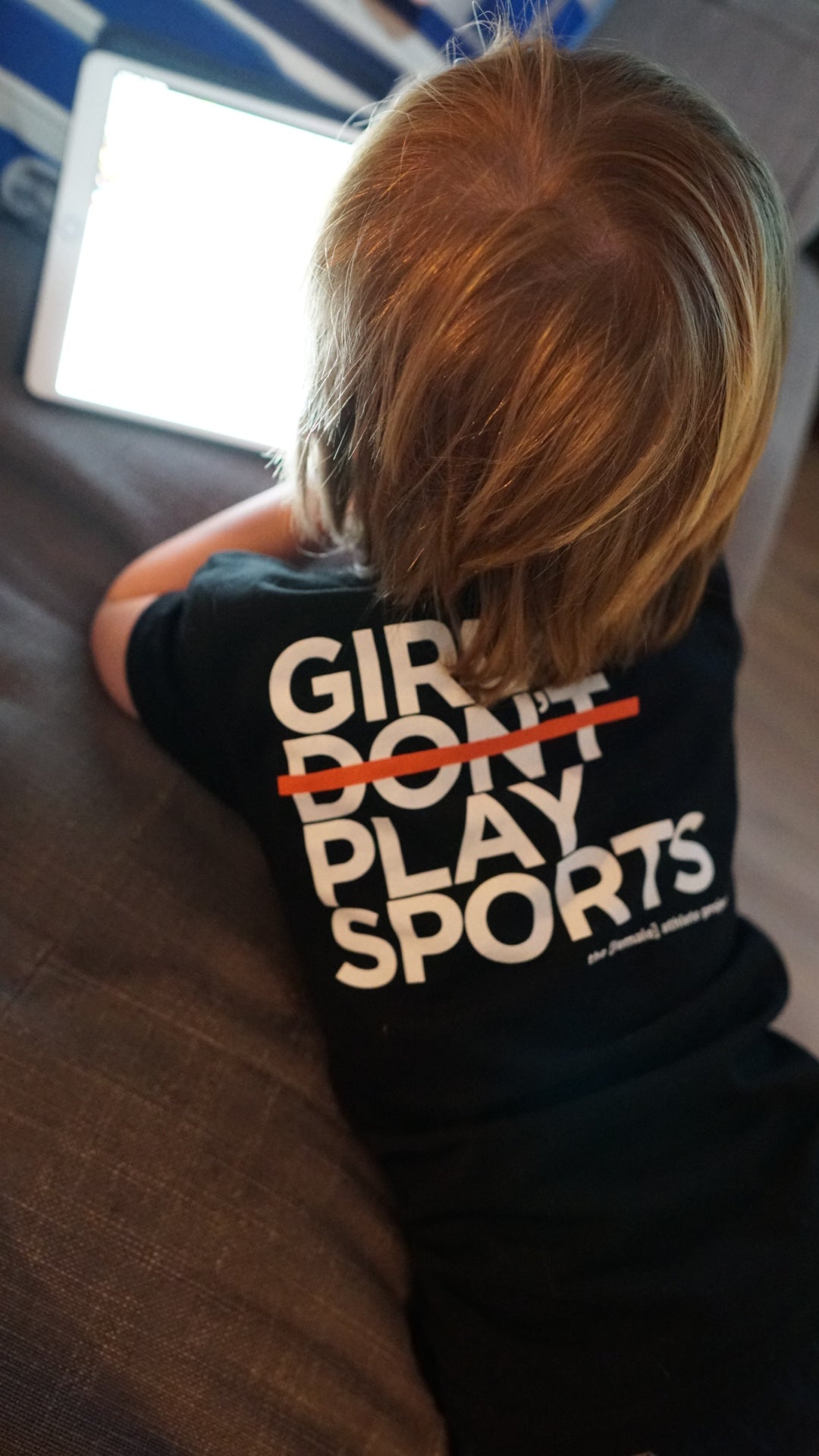 girls play sports [toddler tee]