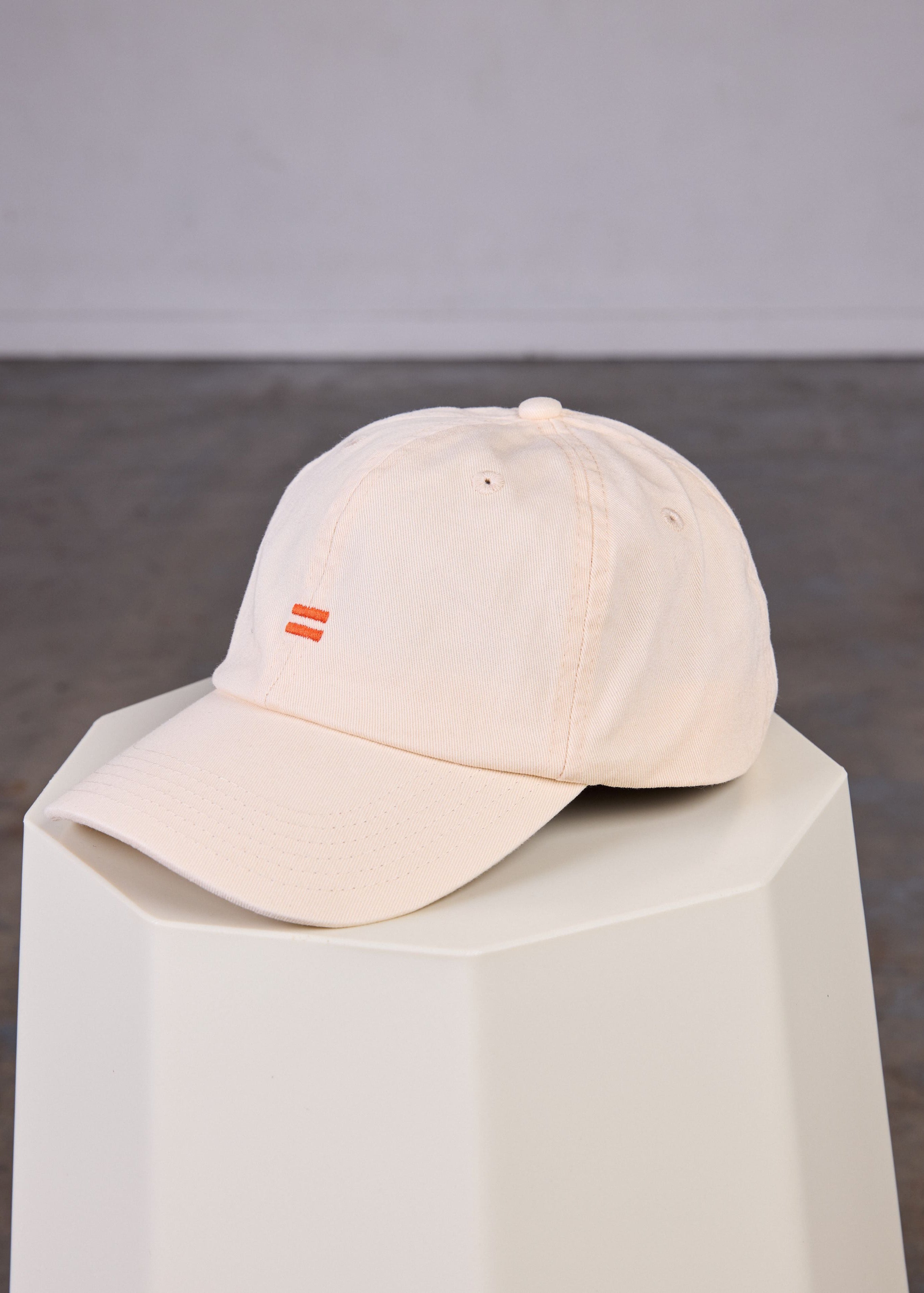EQUAL hat [off-white or navy]