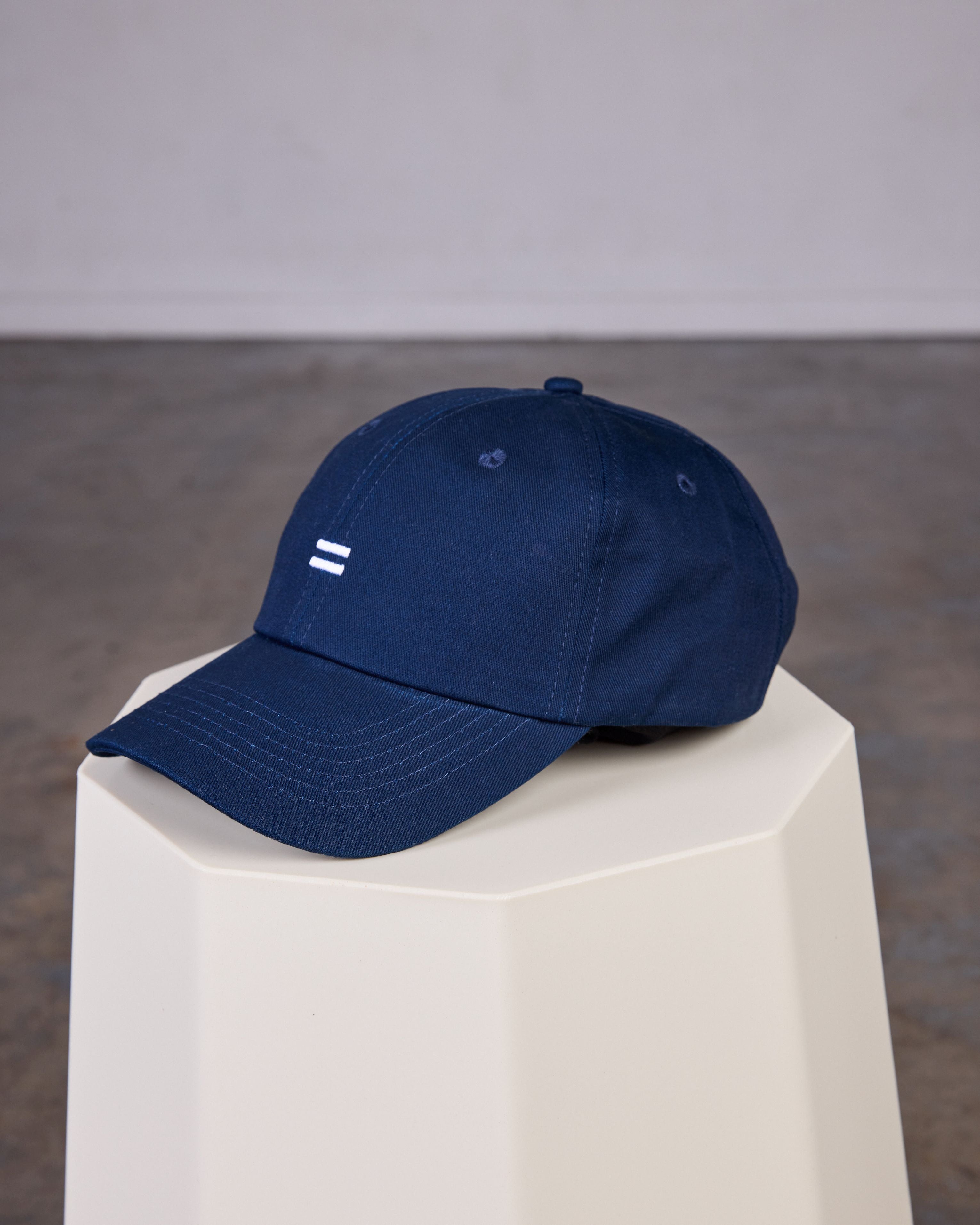 EQUAL hat [off-white or navy]